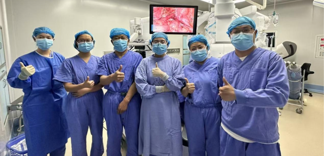 我院泌尿肛肠外科独立完成机器人辅助输尿管重建术