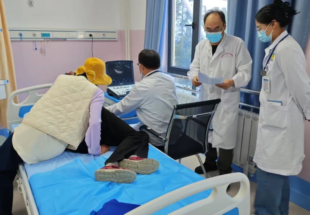 守护“心”生命——“心动云南”先心病迪庆义诊活动在迪庆州人民医院圆满完成